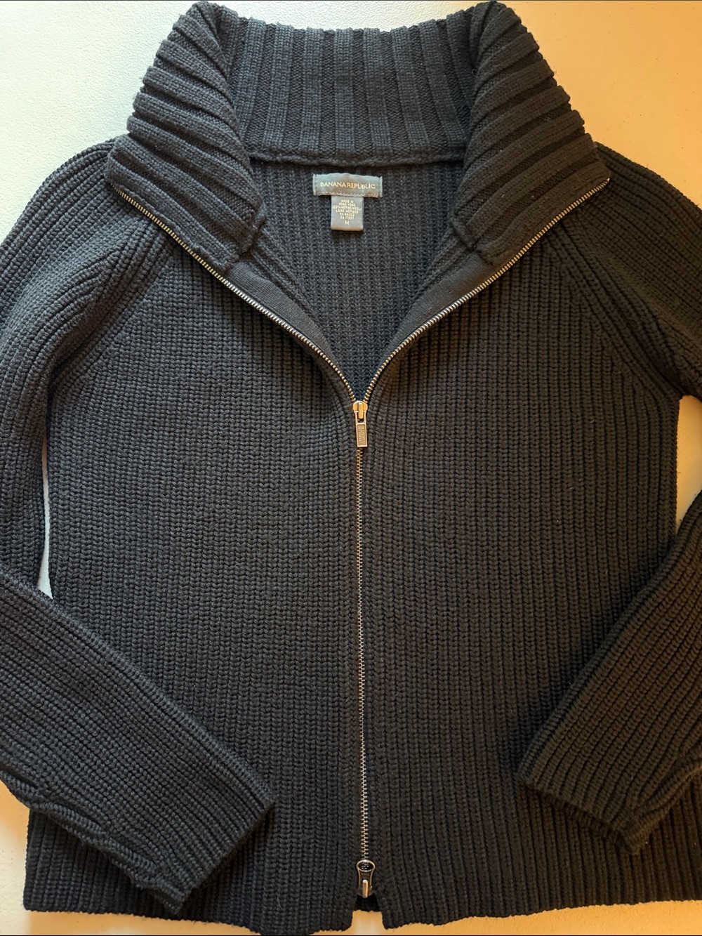 Banana Republic Women's Charcoal Ribbed Zip Cardigan 100% Merino Wool medium